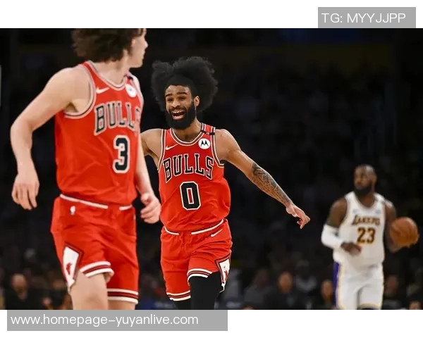公牛与湖人夏季联赛精彩对决年轻球员展现无限潜力与激情