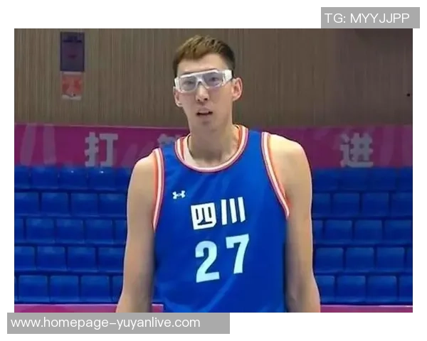 周琦在国际赛场的崛起与挑战：从青年才俊到篮球巨星的奋斗历程